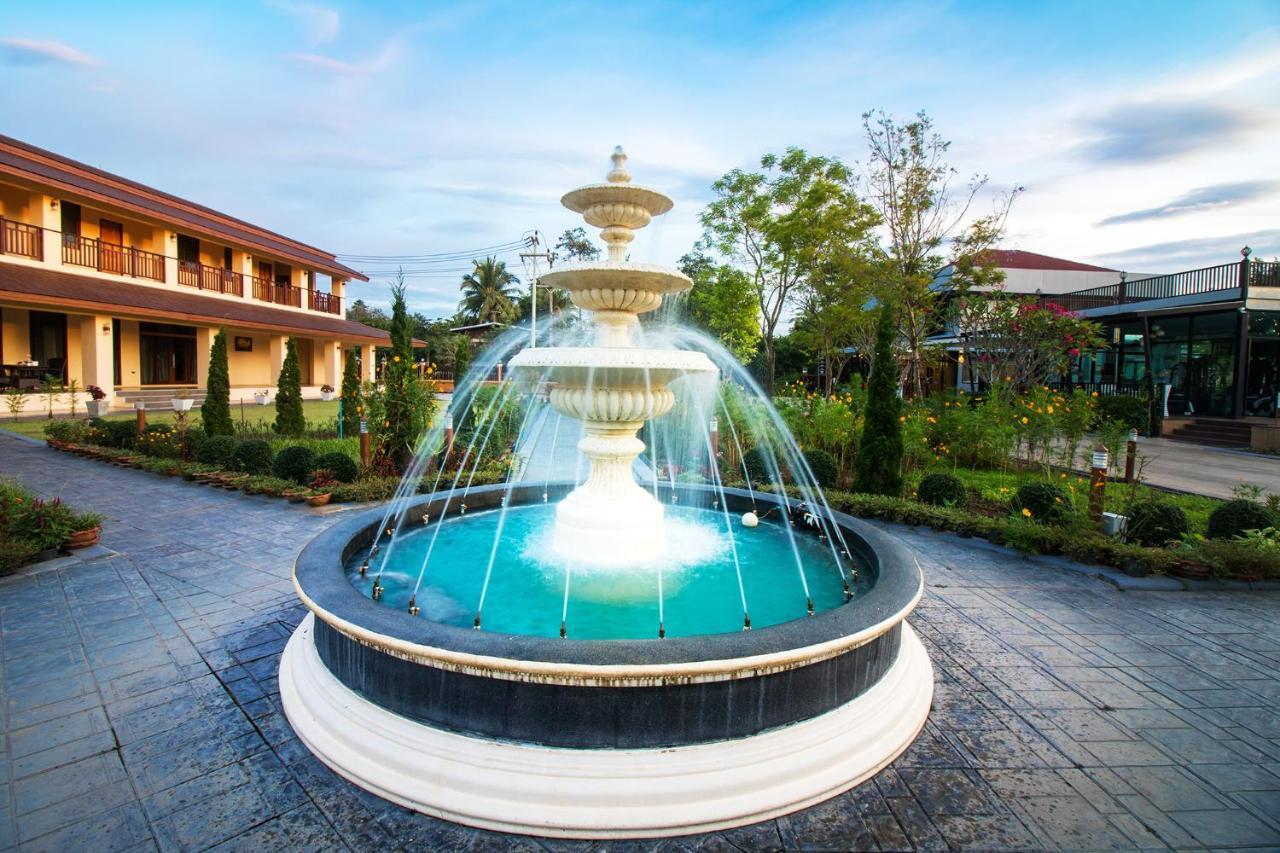 Au Place Hotel Loei Exterior foto